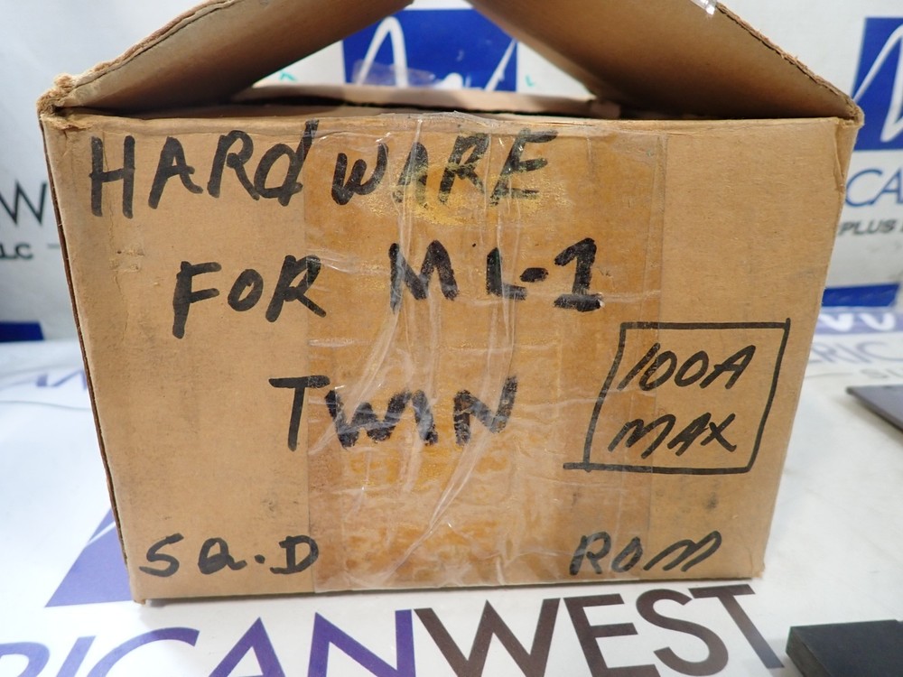 Square D Twin Hardware Kit for ML-1 Breakers 100 amp Max Twin Mounting Kit