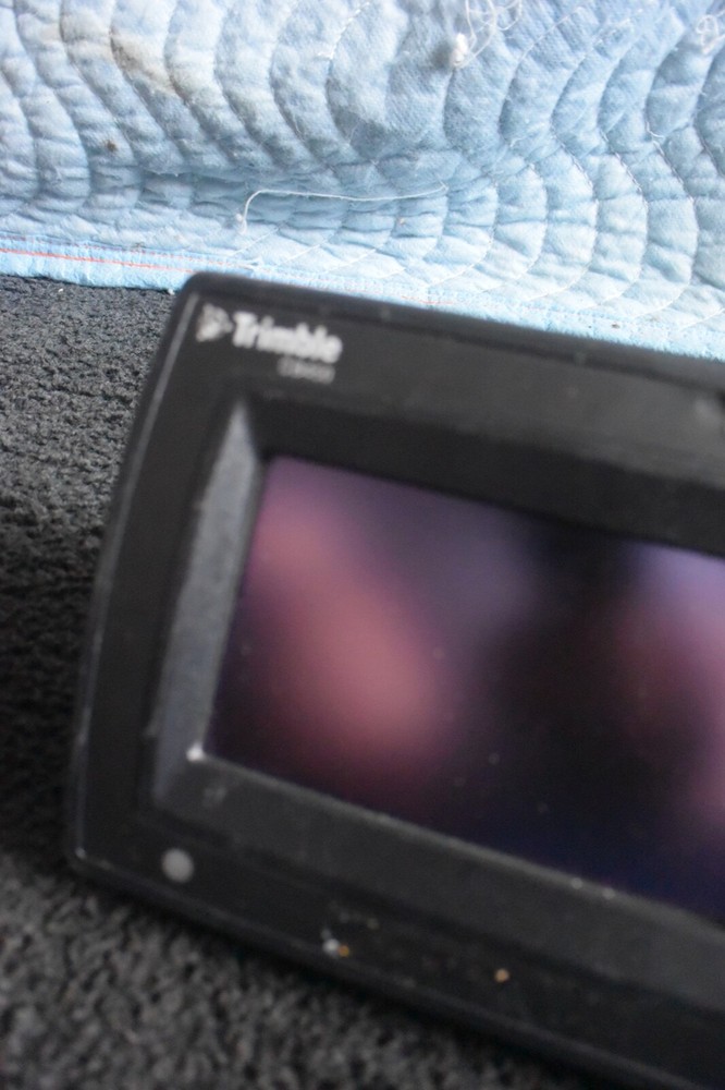 Trimble Machine Grade Control Panel Model CB450 P/N: 67800-10