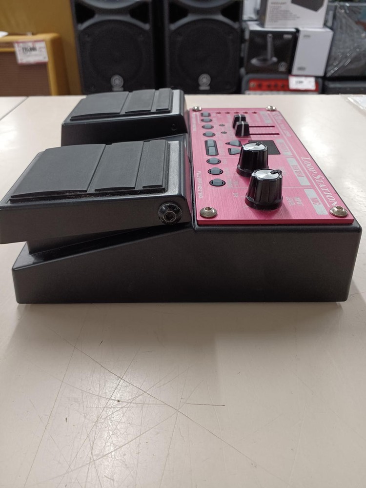 BOSS Model RC-30 Loop Station