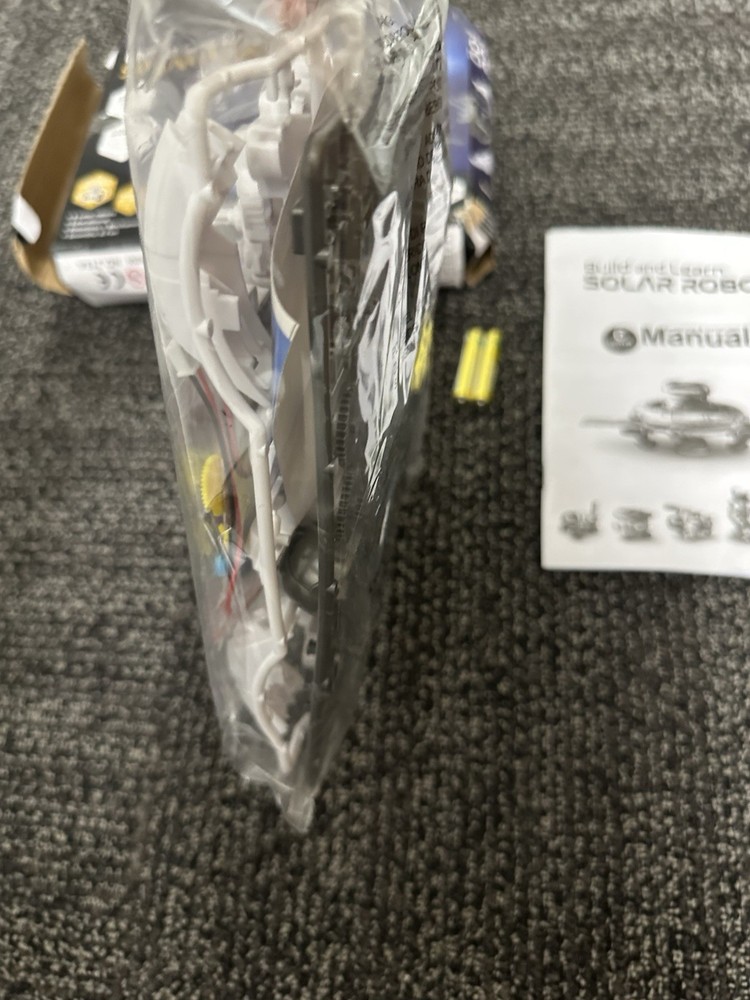 Stem Build and Learn SOLAR ROBOT