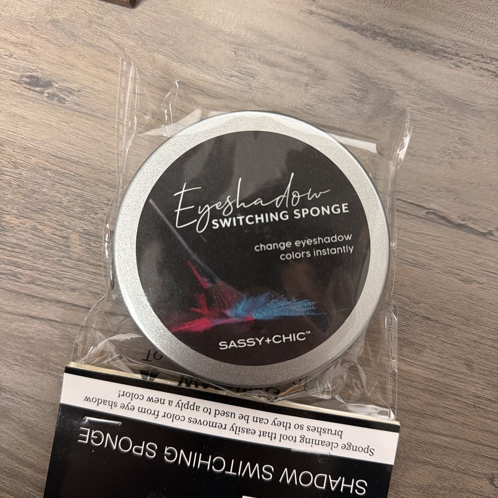 Sassy+Chic Shadow Switching Sponge