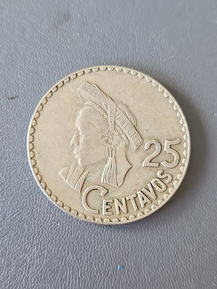 Guatemala 25 Centavos Coin 1968