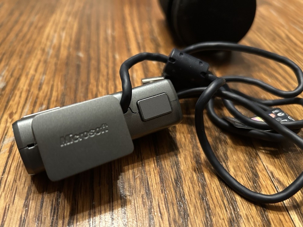 Microsoft LifeCam NX-6000 PC USB Camera Webcam - Good Condition With Carry Case