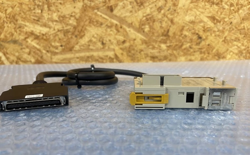 OMRON CJ1W-IC101 PLC I/O Interface Unit Tested USED