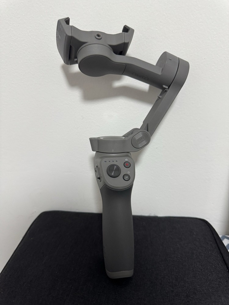 DJI Osmo Mobile 3 Combo - Gimbal Stabilizer - Opened Box