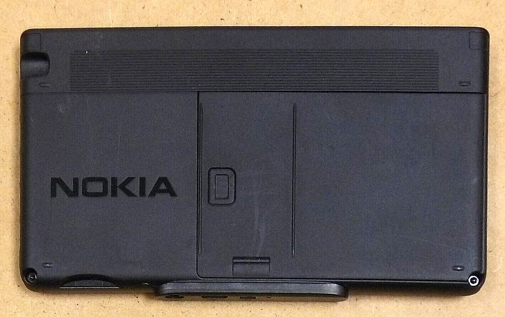 Nokia 770 - Black and Silver ( Maemo 2.2 ) WiFi and Bluetooth Internet Tablet