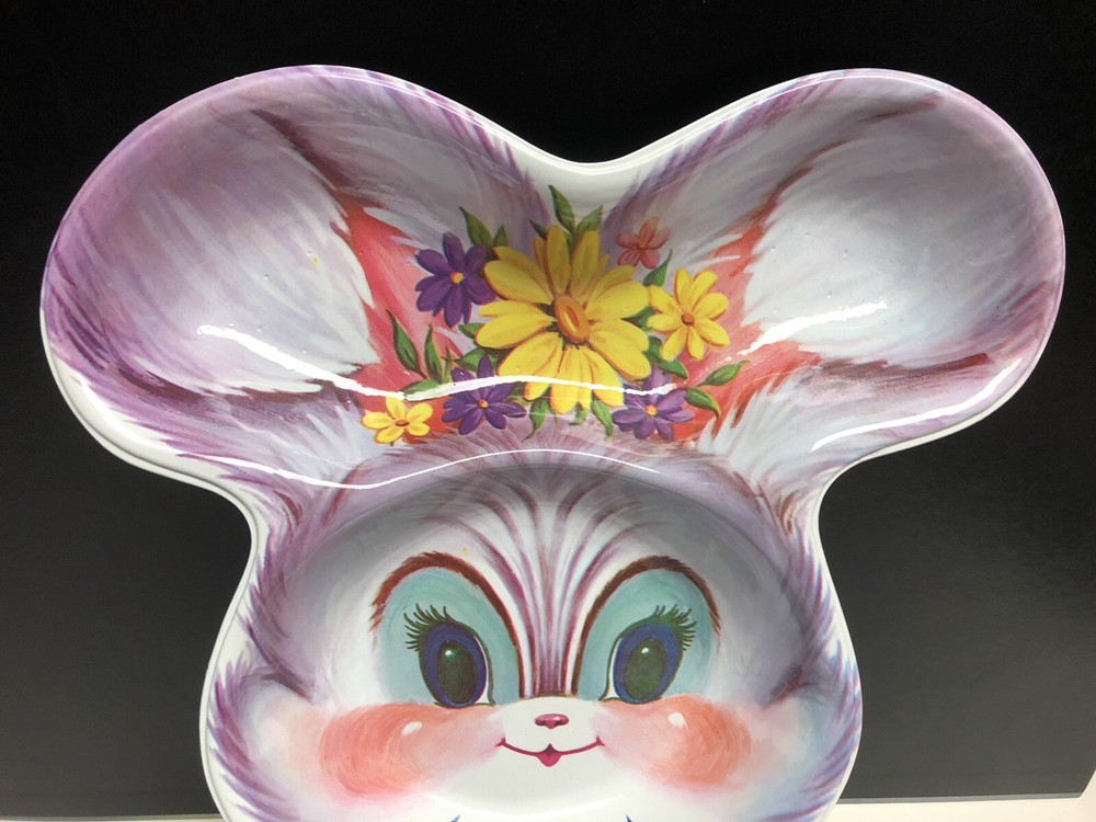 1 Vintage Easter Bunny Rabbit Divided Cookie Treat Plastic Serving Tray