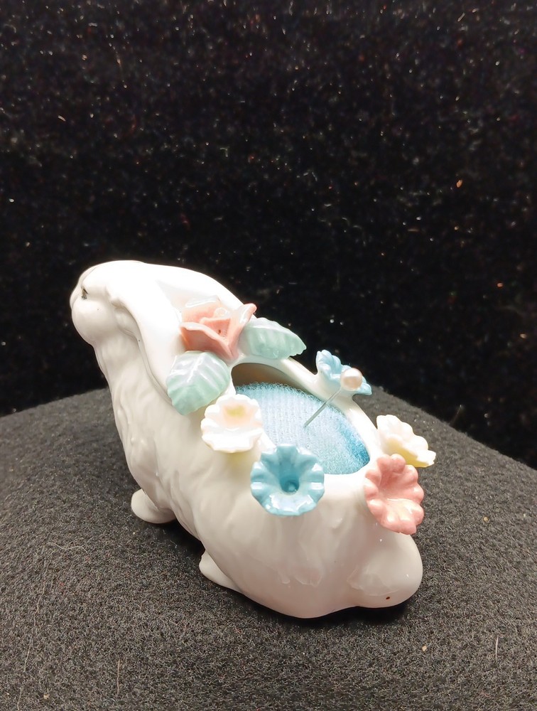 vtg pin cushion rabbit