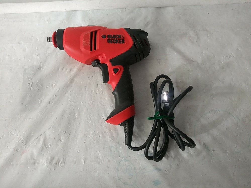 BLACK & DECKER DR220G CORD DRILL 3/8" 120V 5AMP Type with case