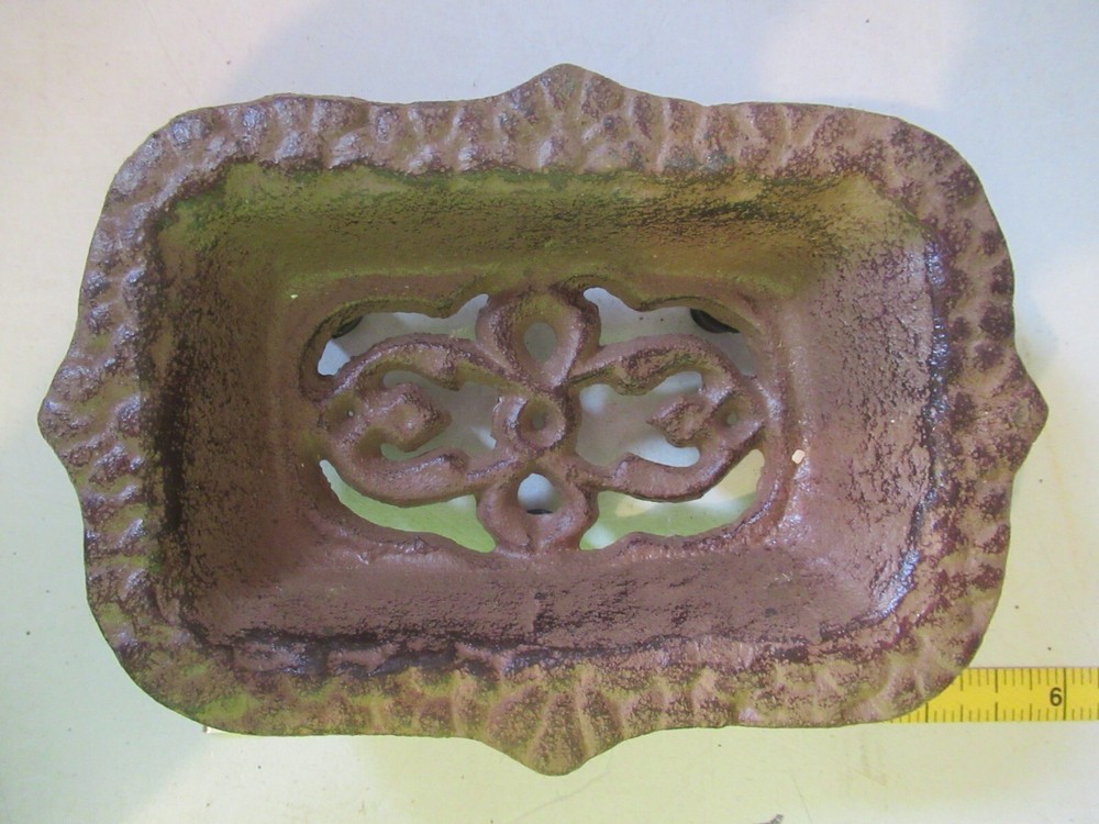 vintage Cast Iron Soap Dish #18