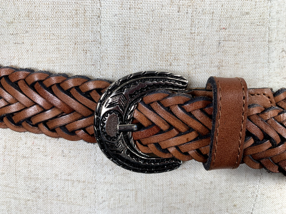 Vintage Womens Braided Belt Leather Brown Medium Solid Silver Tone Buckle Nice