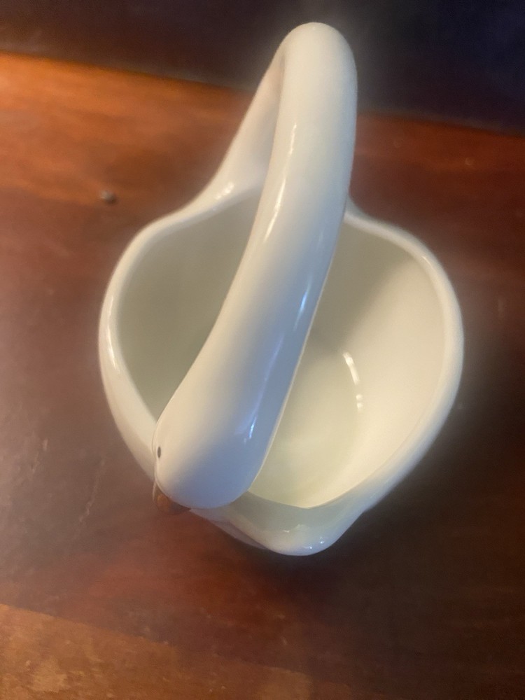 Takahashi Ceramic Swan Candy Dish 🦢