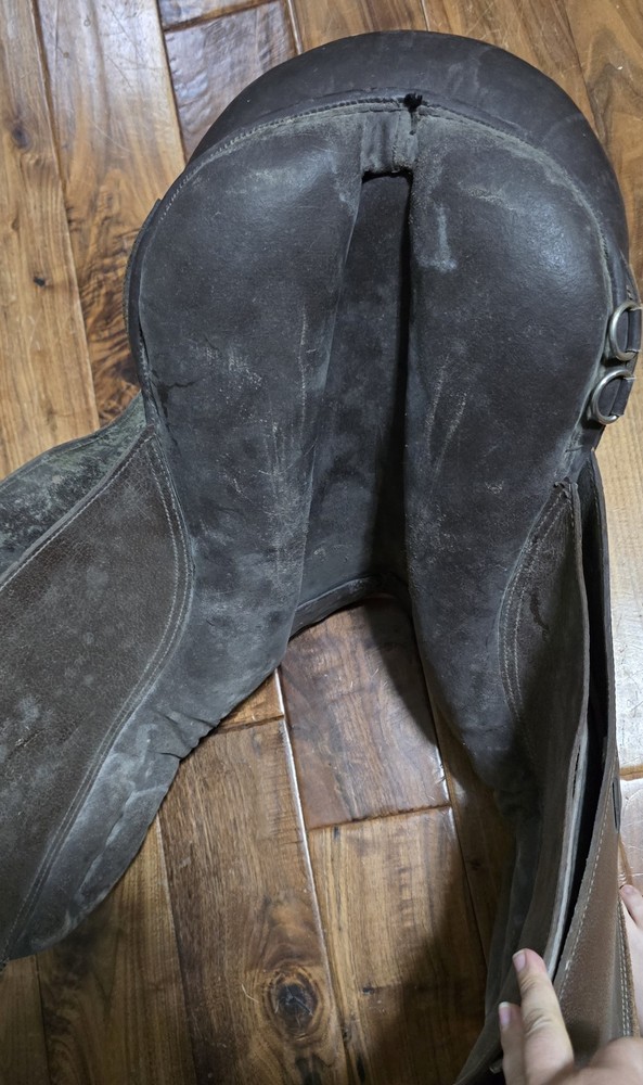 Leather English Saddle 18" Brown