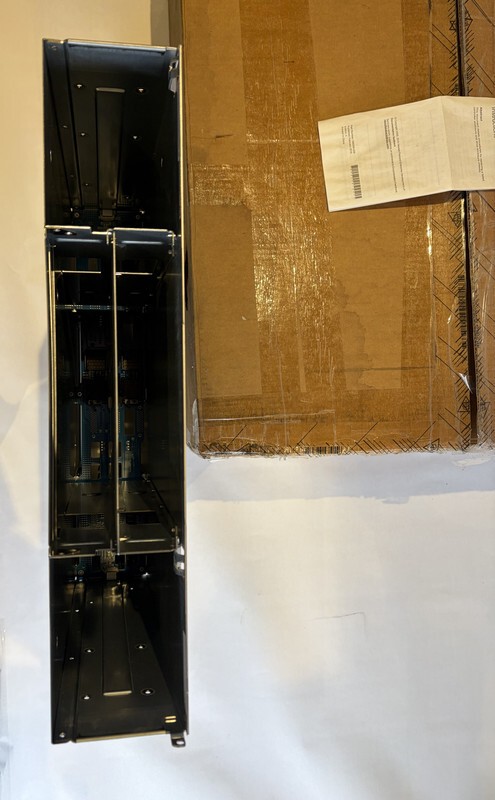 HPE 582938-002 CHASSIS STORAGE ARRAY SERVER SAN STORAGE FOR P2000 OR MSA2040