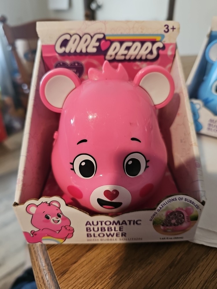 Cheer Bear Bubble Blower w/Solution 8.25”H-Care Bear -Automatic (New in Box)