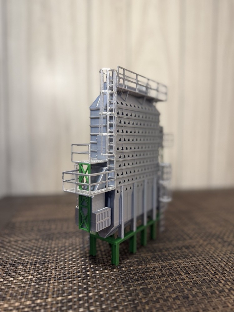 1/64 Scale Mixed Flow Grain Dryer. Mid Sized