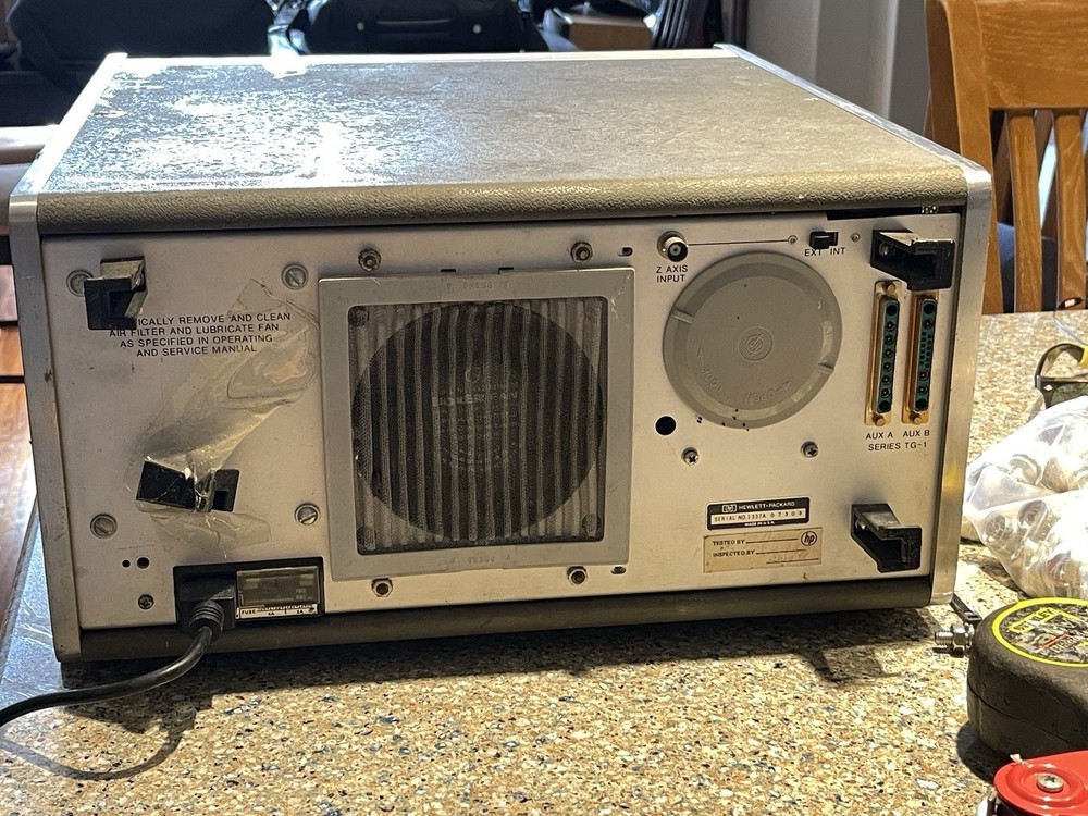 HP 141T with 8553B / 8552B IF sec. Spectrum Analyzer Powers On PLEASE READ