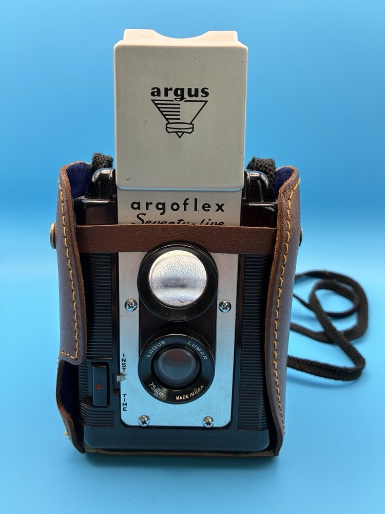 Vintage Argus Seventy Five Camera With Flash And Case