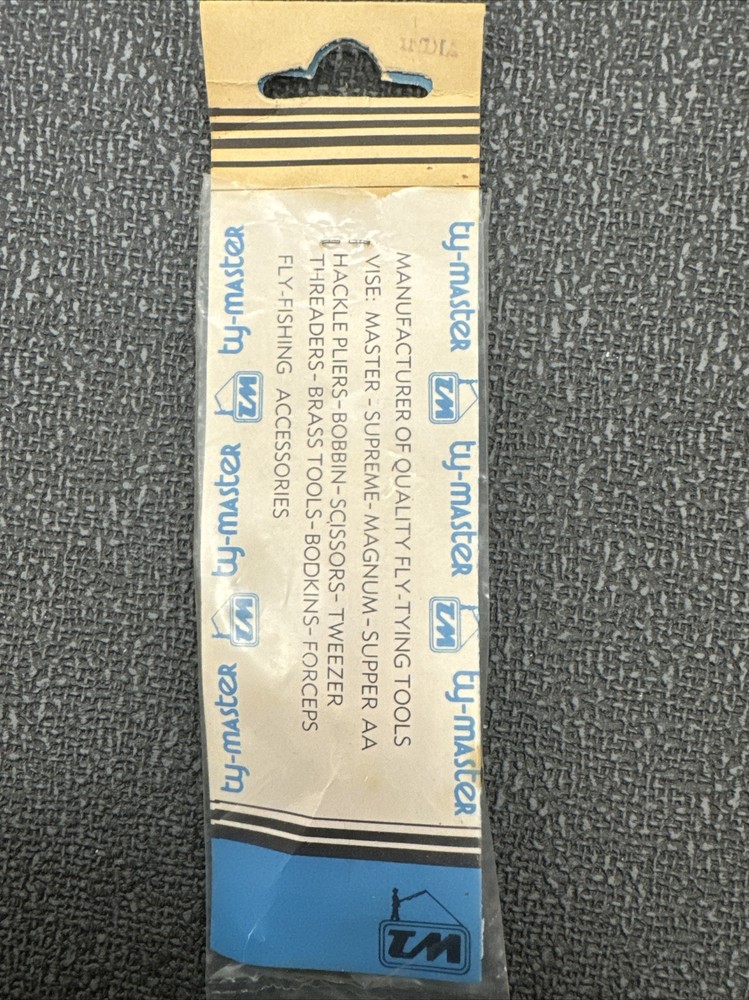 Ty-Master Fly Tying Material Clip