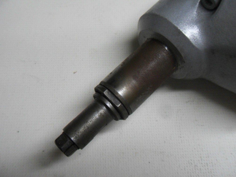Bosch 0 602 233 304 D-70745 Grinder