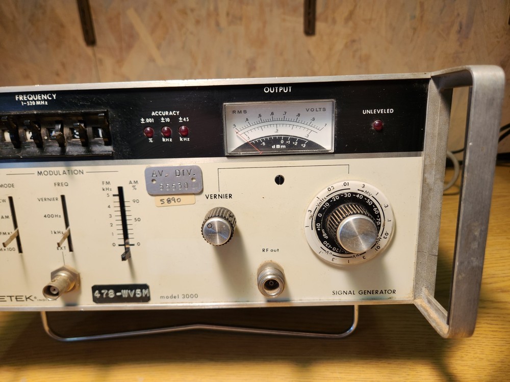 WAVETEK 3000 SIGNAL GENERATOR, Untested for repair