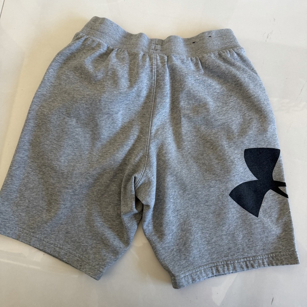 Under Armour Grey Shorts Mens Medium