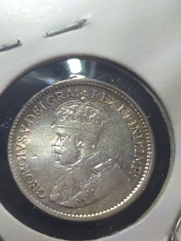 1916 Canada 5 Cent VF+ (M771)