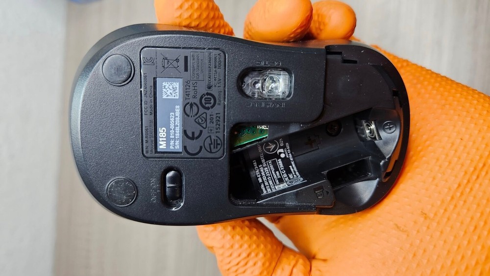 Microsoft Wireless Mobile 1850 Mouse T19