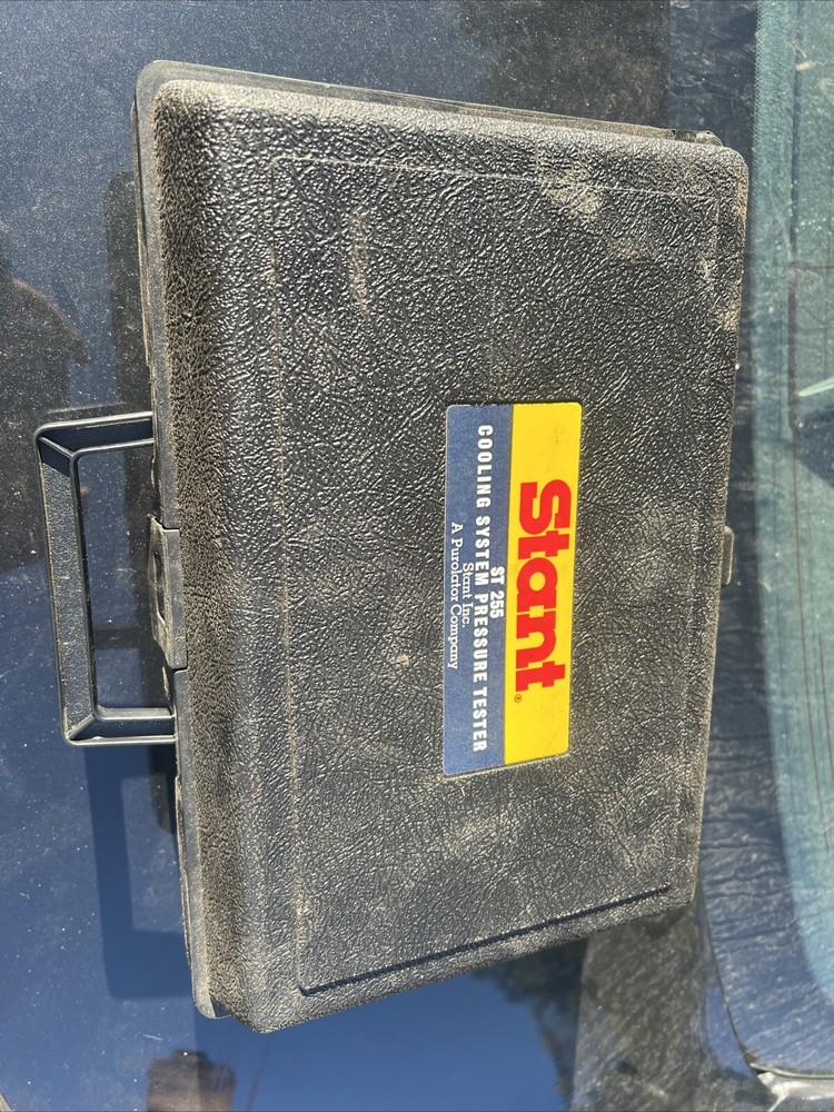 Stant ST255 Cooling System Pressure Tester With Manual/Case