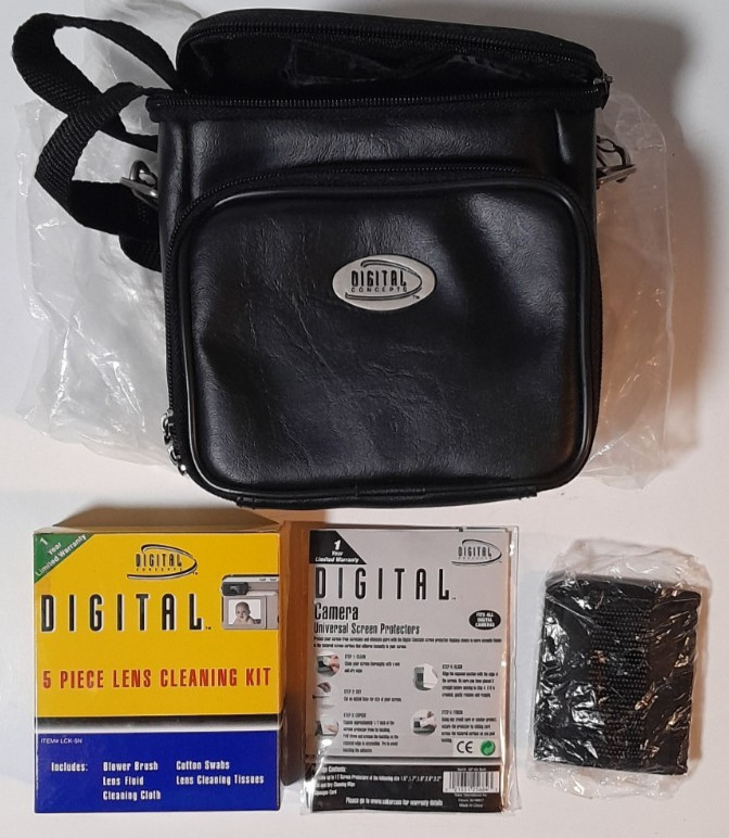 Universal Digital Camera Deluxe Starter Kit by Digital Concepts