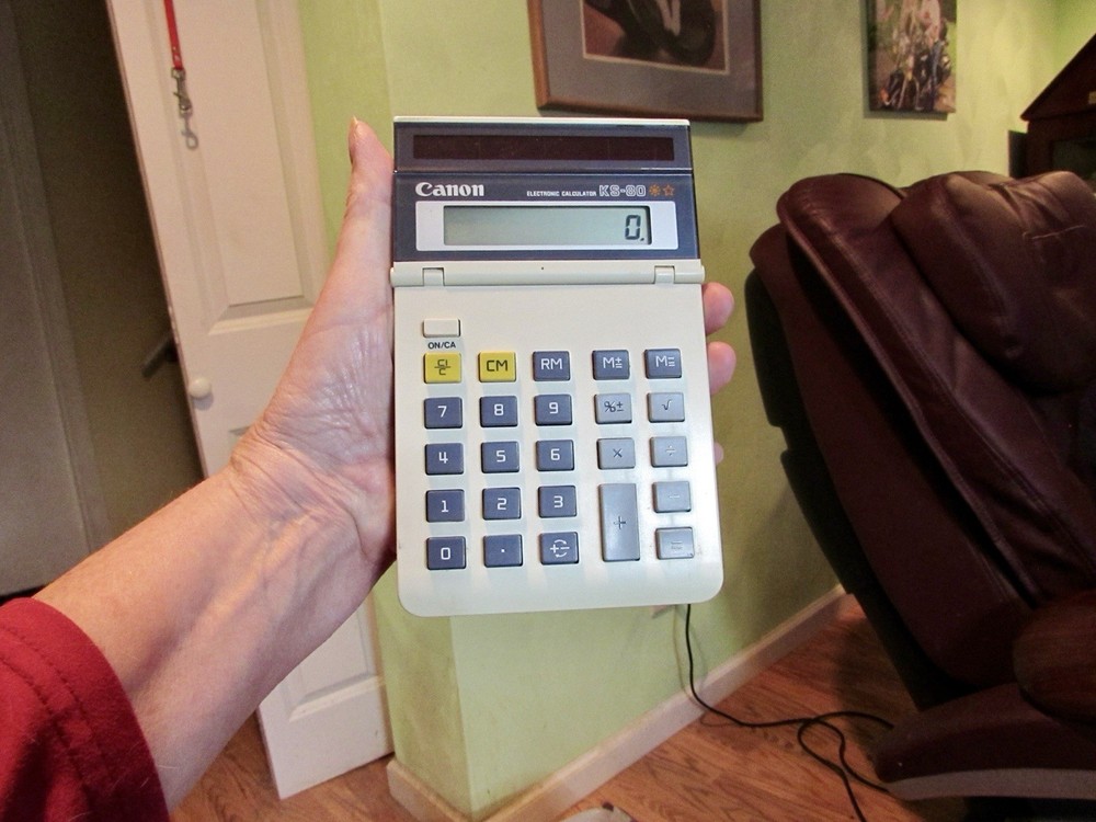 Canon KS-80 Solar Calculator With Instruction Manual & Original Box Display Elev