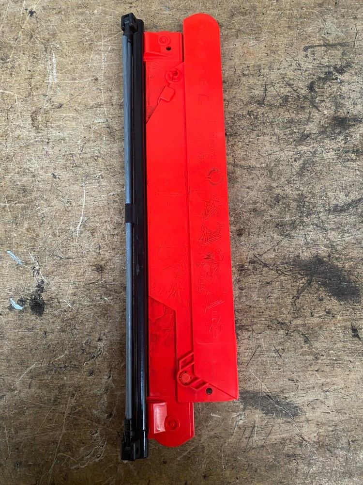 2003 MERCEDES E320 WARNING TRIANGLE A2118900197 C104