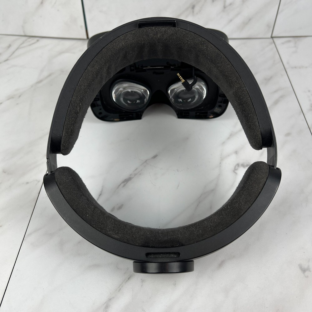 UNTESTED Lenovo Oculus Rift S Powered VR Gaming Headset, 2 Controllers, Sensor