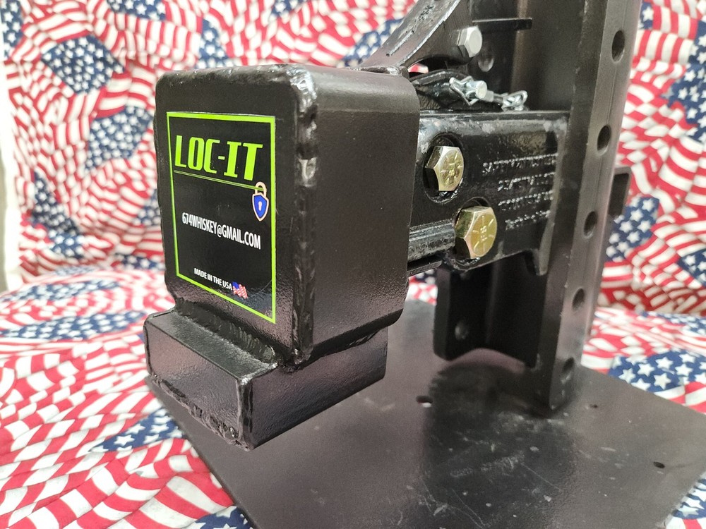 LOC-IT*** 2 5/16" SQUEEZE LATCH COUPLER LOCK, W/DISK LOCK, ***FREE SHIPPING***