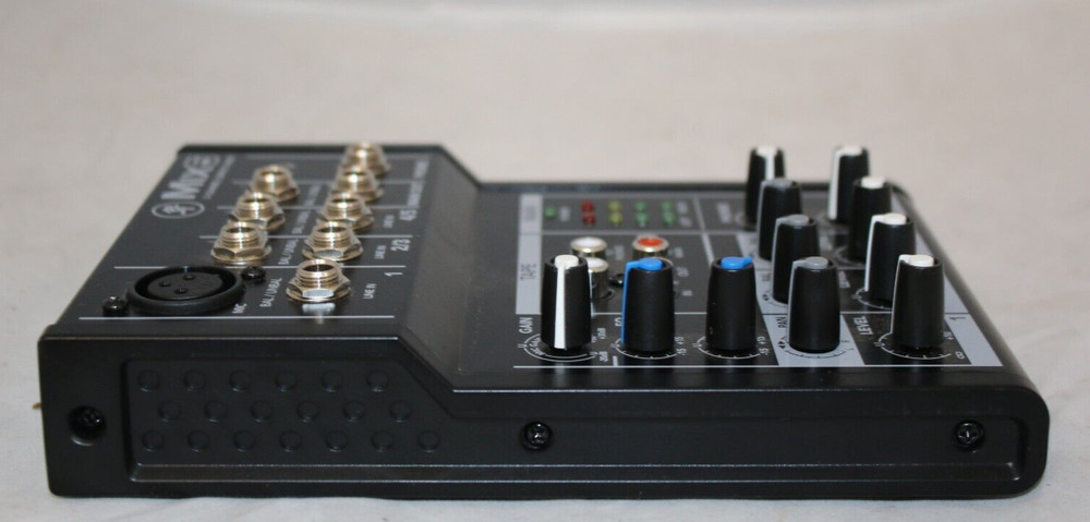 Mackie Mix 5 5-Channel Compact Mixer