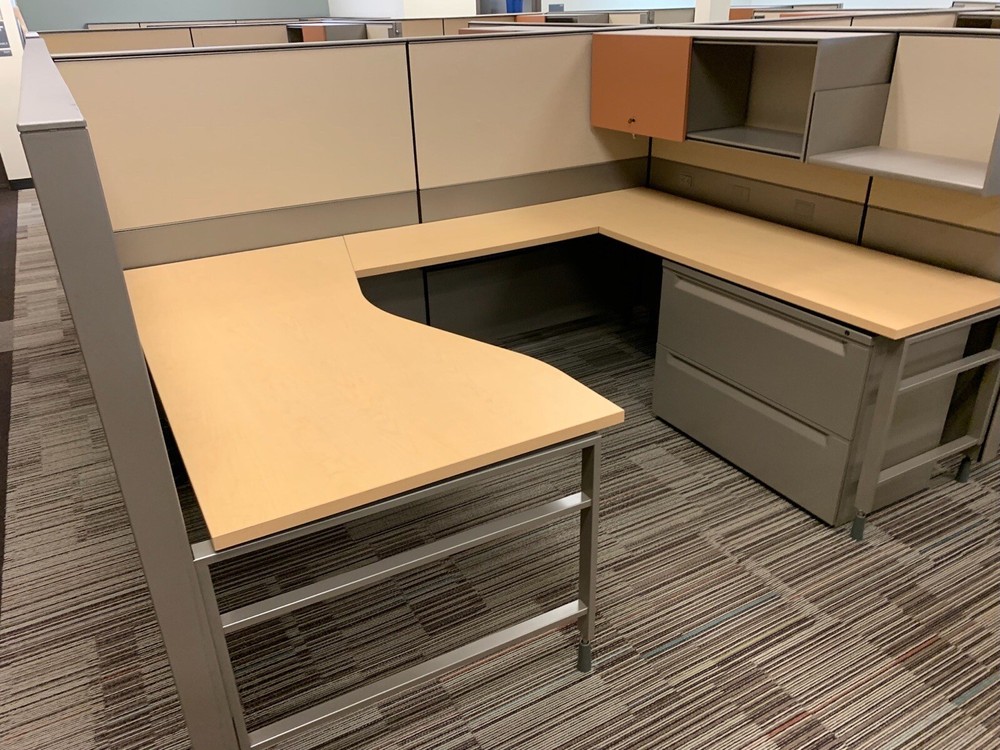 Herman Miller Cubicle Desk Set