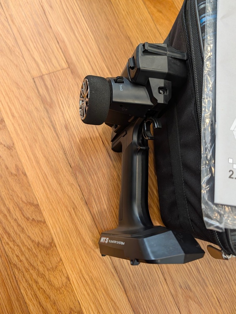 Airtronics Sanwa MT-S Transmitter With Carrying Case