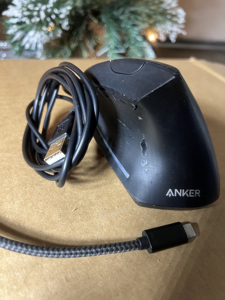 Anker Wired Vertical Ergonomic Mouse | A7851