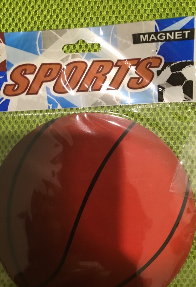 Basketball magnet