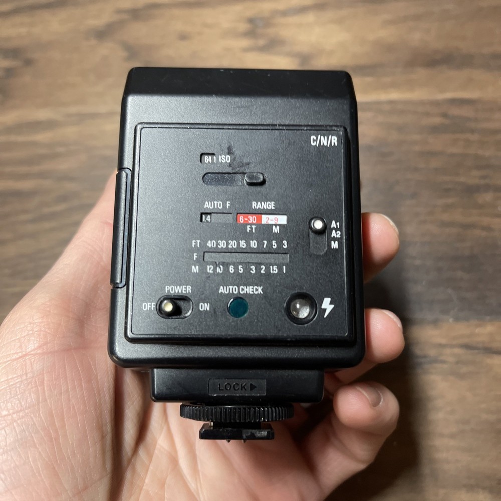 Vivitar 2600 Auto Thyristor Electronic Flash - Tested