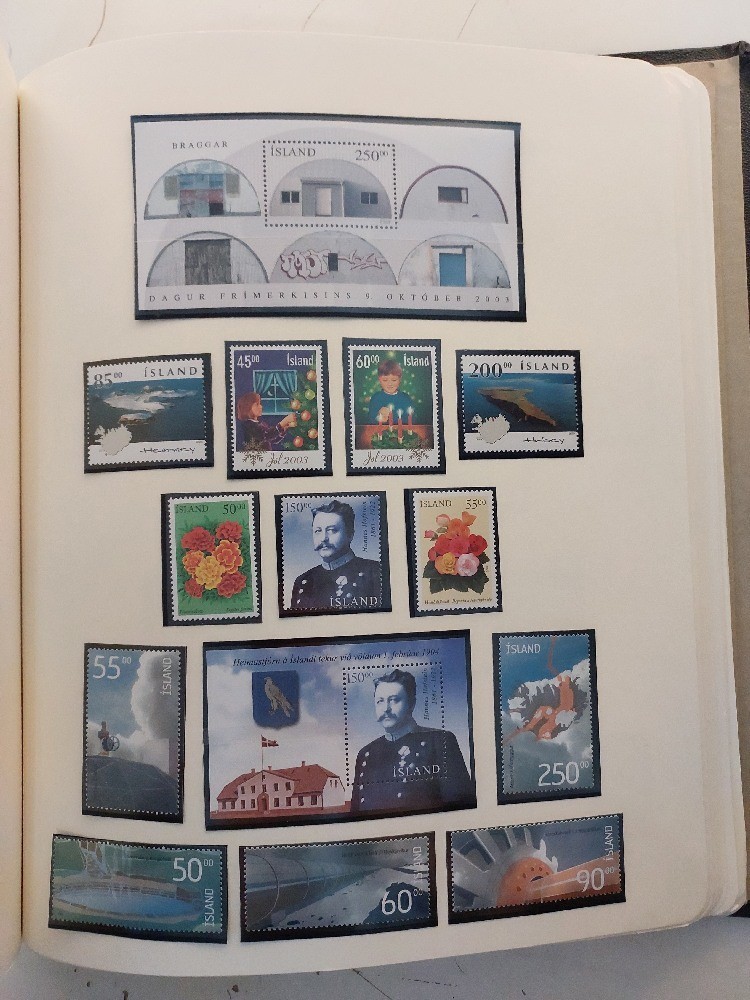 ICELAND 1873/2011 */** overcomplete with good types Please Read TOP!