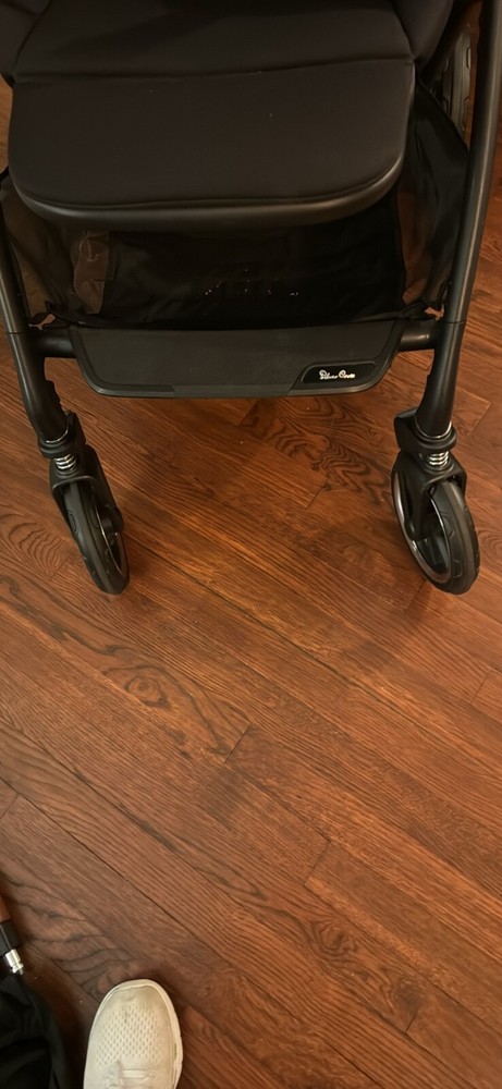 Silver Cross Reef Stroller in Orbit with Accessories.