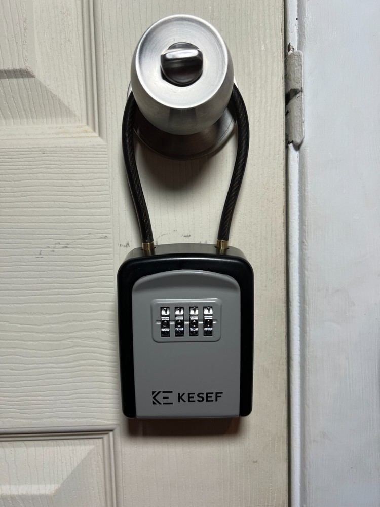 Lockbox with flexible latch
