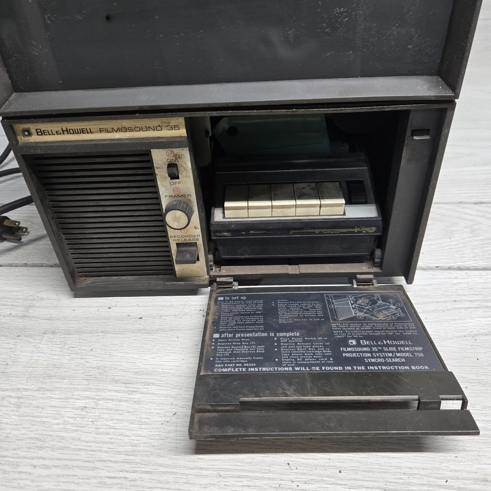 Vintage Bell & Howell Projector Filmosound 35 M Powers On Untested