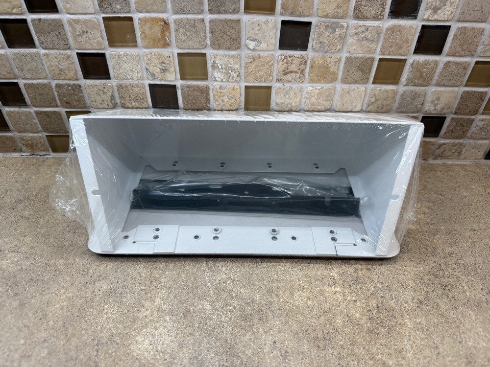 RDL DC-4W 4 Desktop/Wall Mounted Chassis for Remote Controls Panels White