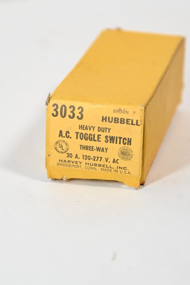 HUBBELL 3033 BROWN - HEAVY DUTY- A.C. Toggle Switch 30A 120-277V