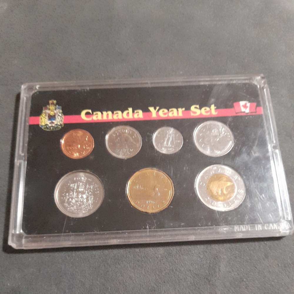 Canada Year Set Coins Good Condition