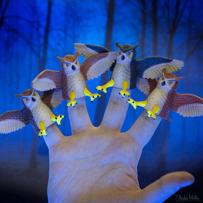Finger Owls