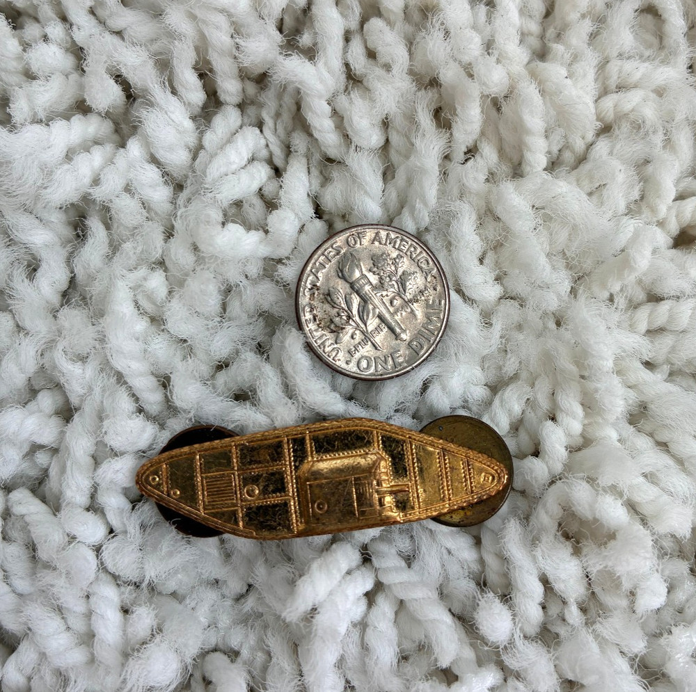 Authentic Vtg WW2 US Armor Tank Corps Collar Disc Pin