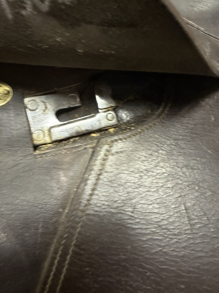 Silver Fox 17" English Saddle